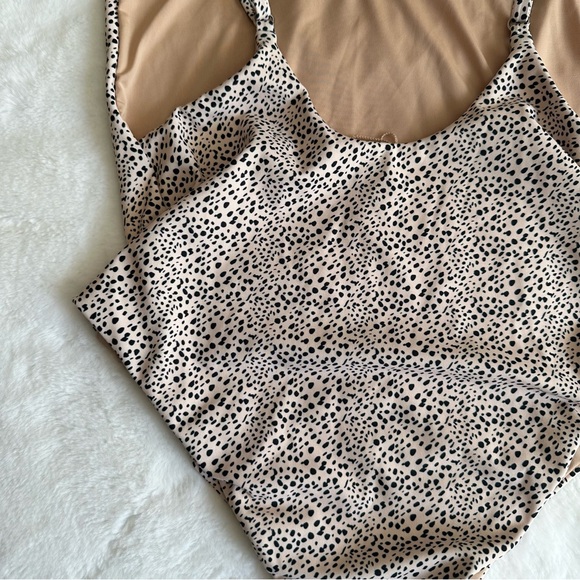 Lulus One-Piece Swimsuit Women’s Size Medium - Picture 5 of 8